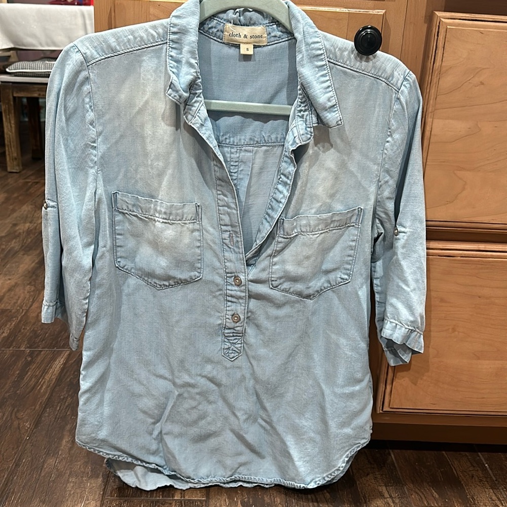 Cloth & stone denim pullover shirt size S